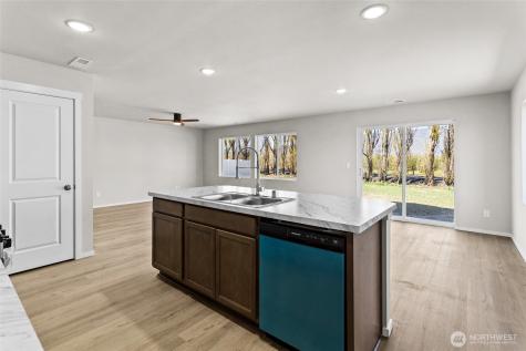 518 Chinook Winds Lane Tieton WA 98947