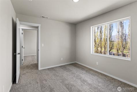 518 Chinook Winds Lane Tieton WA 98947