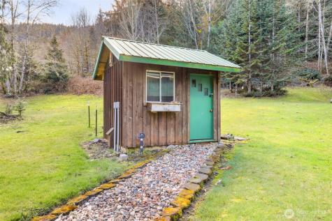 1422 Grauel Ramapo Road Port Angeles WA 98363