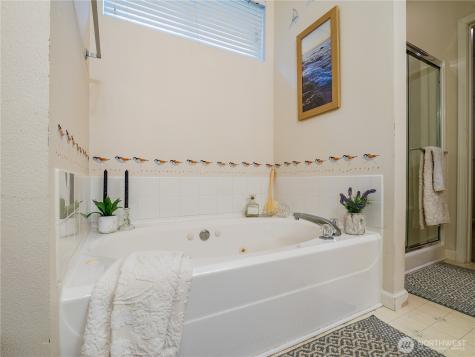 5710 61st Avenue W University Place WA 98467