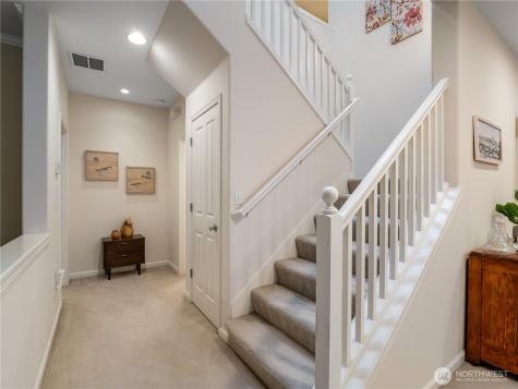5710 61st Avenue W University Place WA 98467