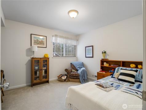 5710 61st Avenue W University Place WA 98467