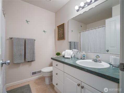 5710 61st Avenue W University Place WA 98467