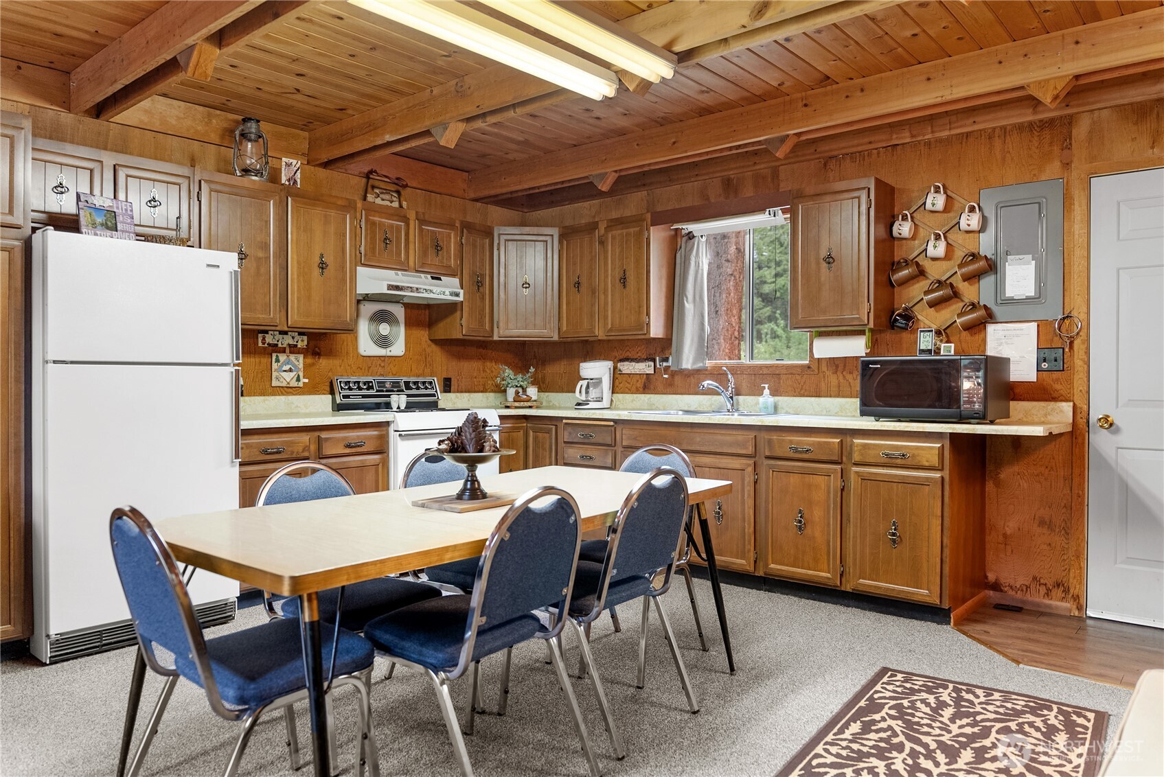 37 E Buttermilk Creek Road Twisp WA 98856