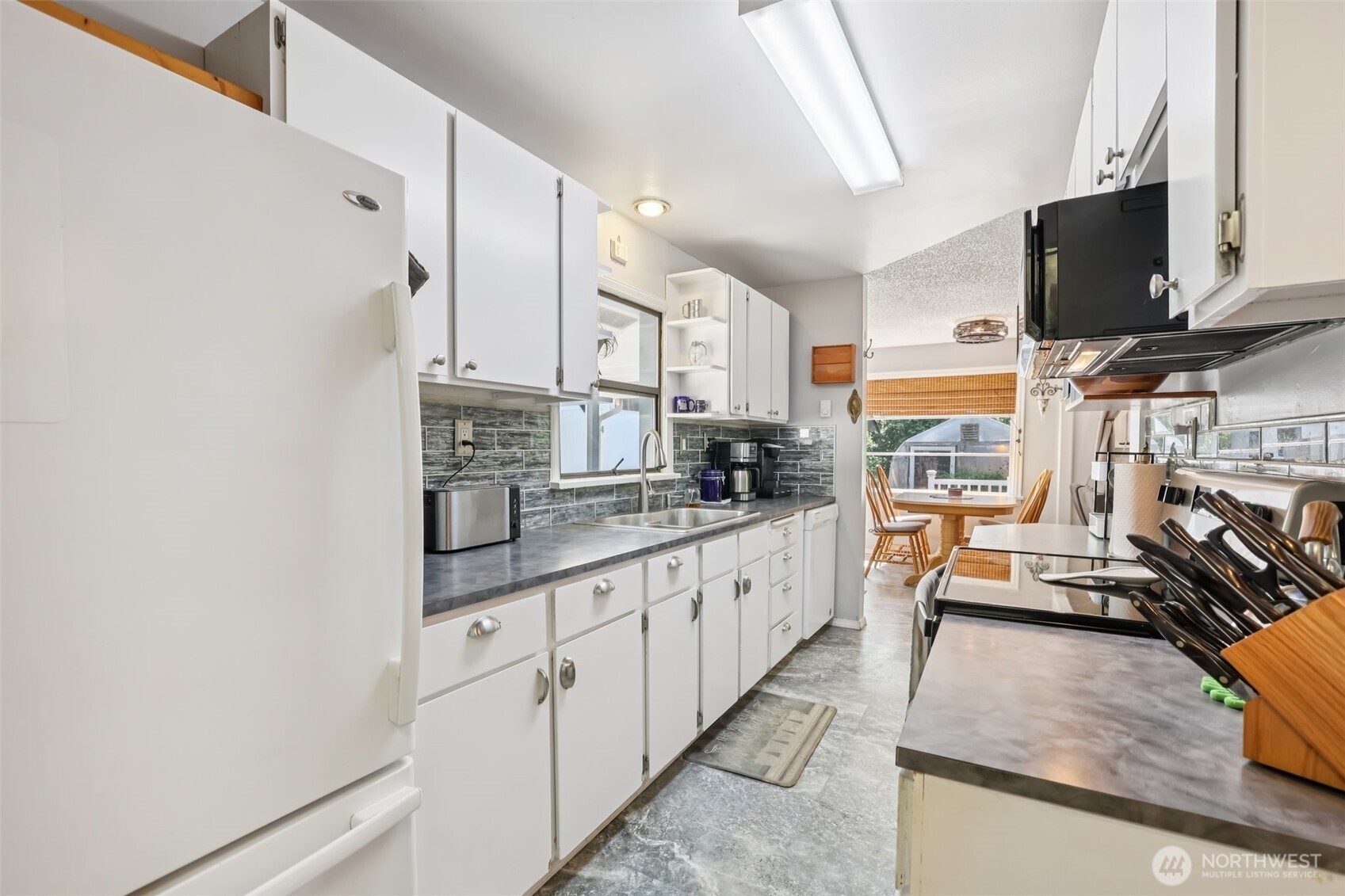 17209 W Riverside Drive Bothell WA 98011