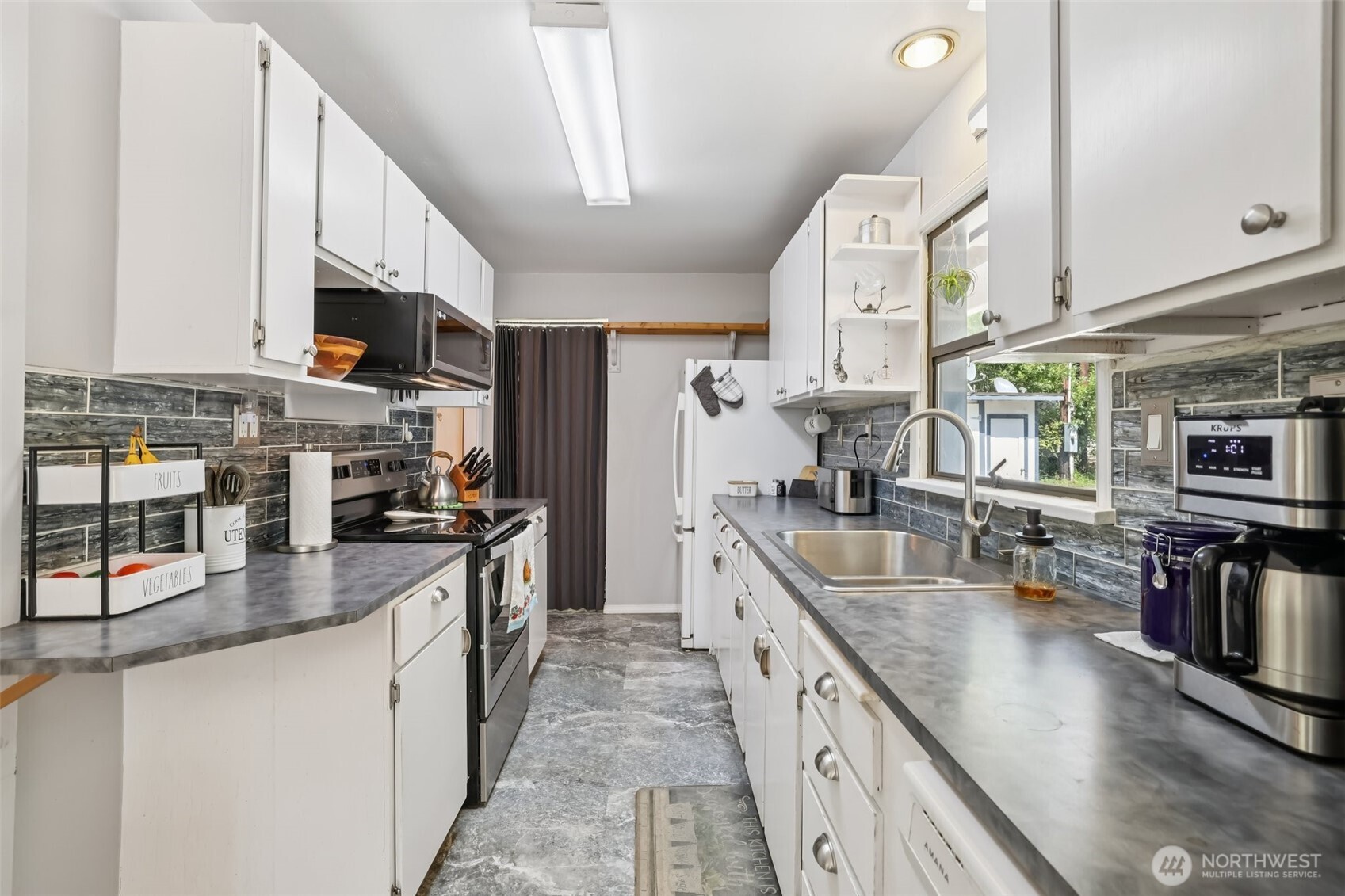17209 W Riverside Drive Bothell WA 98011