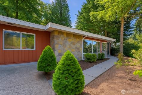 2463 74th Avenue SE Mercer Island WA 98040