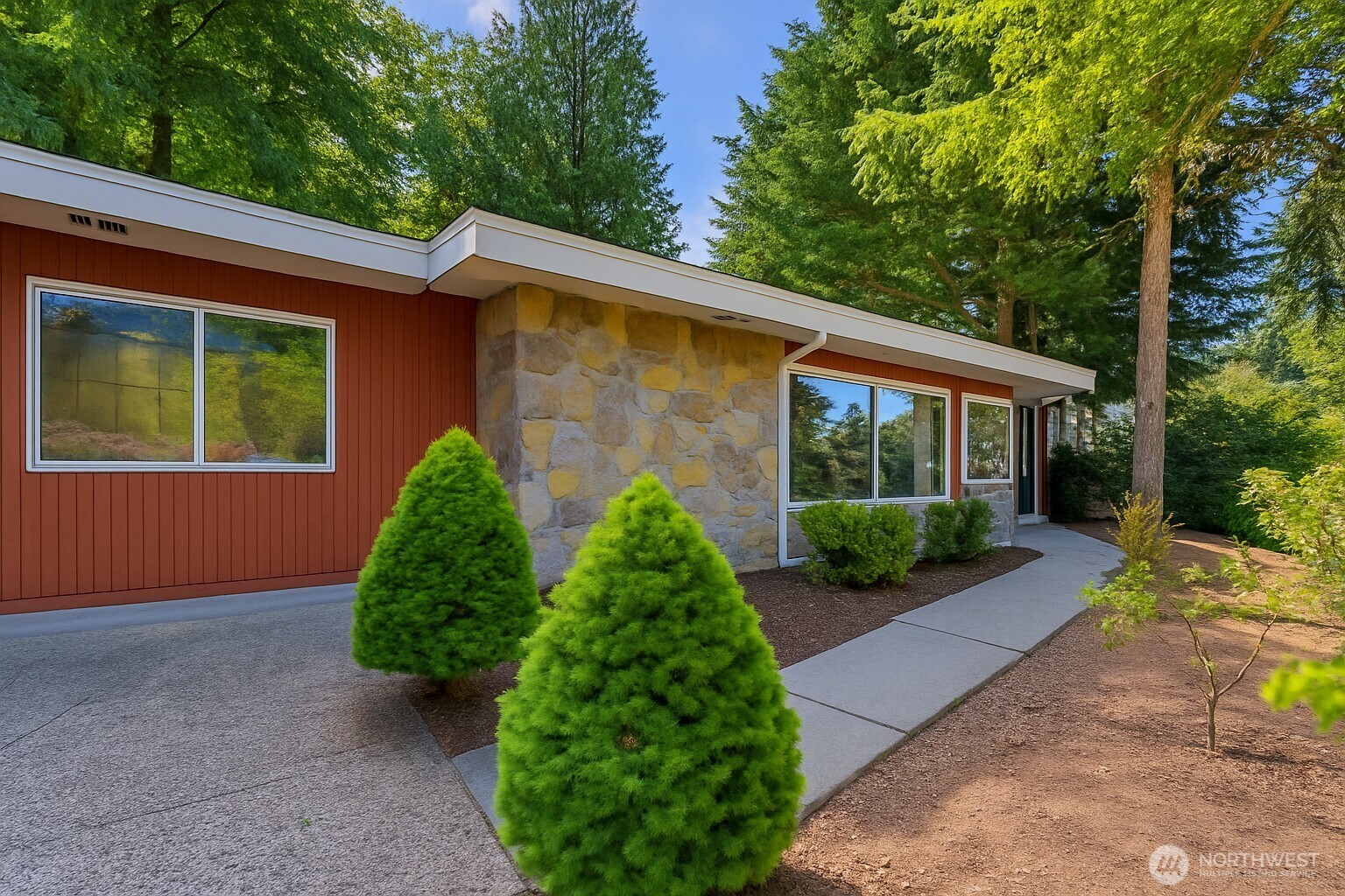 2463 74th Avenue SE Mercer Island WA 98040