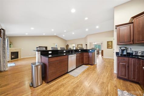 946 Paine Road Castle Rock WA 98611