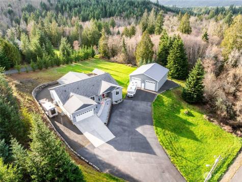946 Paine Road Castle Rock WA 98611