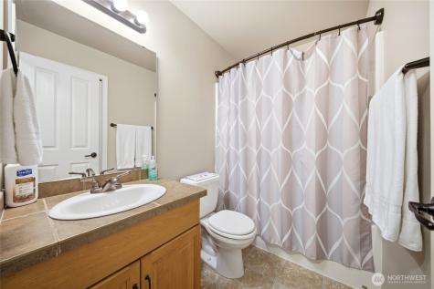 946 Paine Road Castle Rock WA 98611