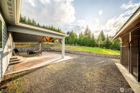 946 Paine Road Castle Rock WA 98611