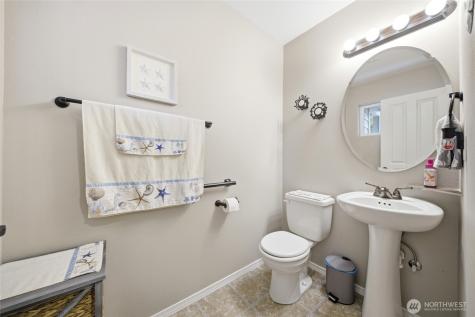 946 Paine Road Castle Rock WA 98611