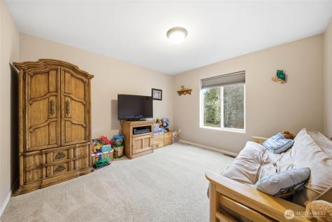 946 Paine Road Castle Rock WA 98611
