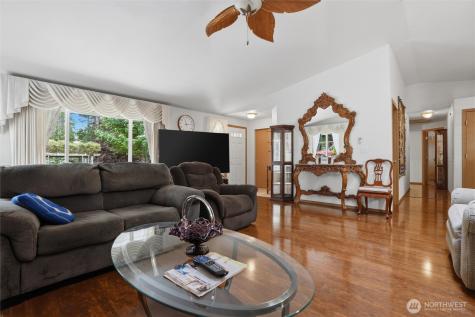 6201 SE Mile Hill Drive Port Orchard WA 98366