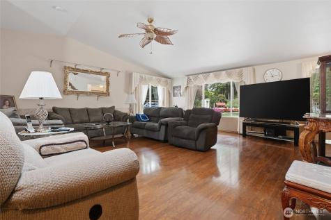 6201 SE Mile Hill Drive Port Orchard WA 98366