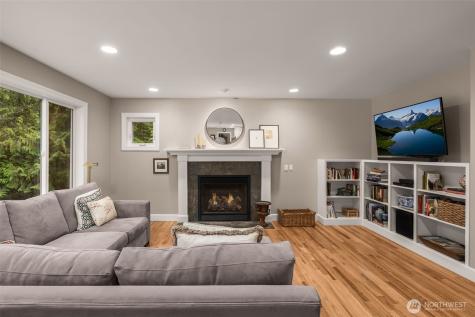 18604 215th Way NE Woodinville WA 98077