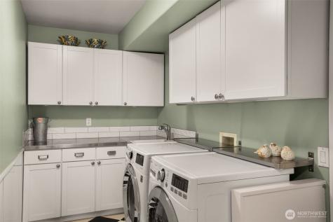 18604 215th Way NE Woodinville WA 98077