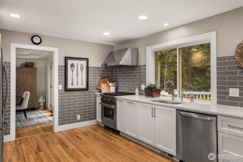 18604 215th Way NE Woodinville WA 98077
