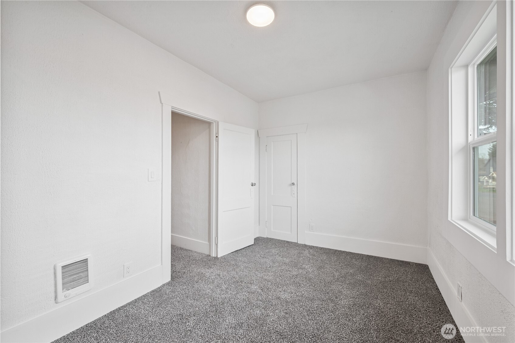320 23rd Avenue Longview WA 98632