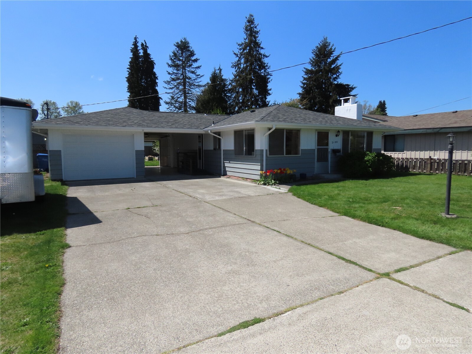 2108 Tacoma Road E Puyallup WA 98371