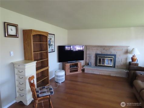 2108 Tacoma Road E Puyallup WA 98371