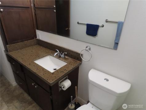 2108 Tacoma Road E Puyallup WA 98371