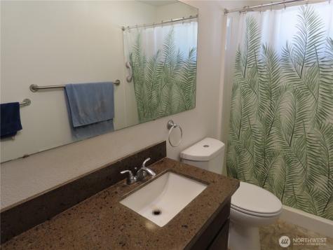 2108 Tacoma Road E Puyallup WA 98371