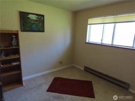 2108 Tacoma Road E Puyallup WA 98371