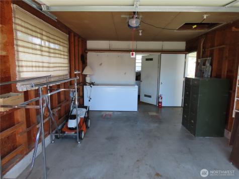 2108 Tacoma Road E Puyallup WA 98371