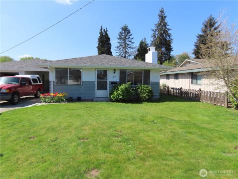 2108 Tacoma Road E Puyallup WA 98371