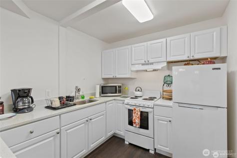 7031 NE 175th Street Kenmore WA 98028