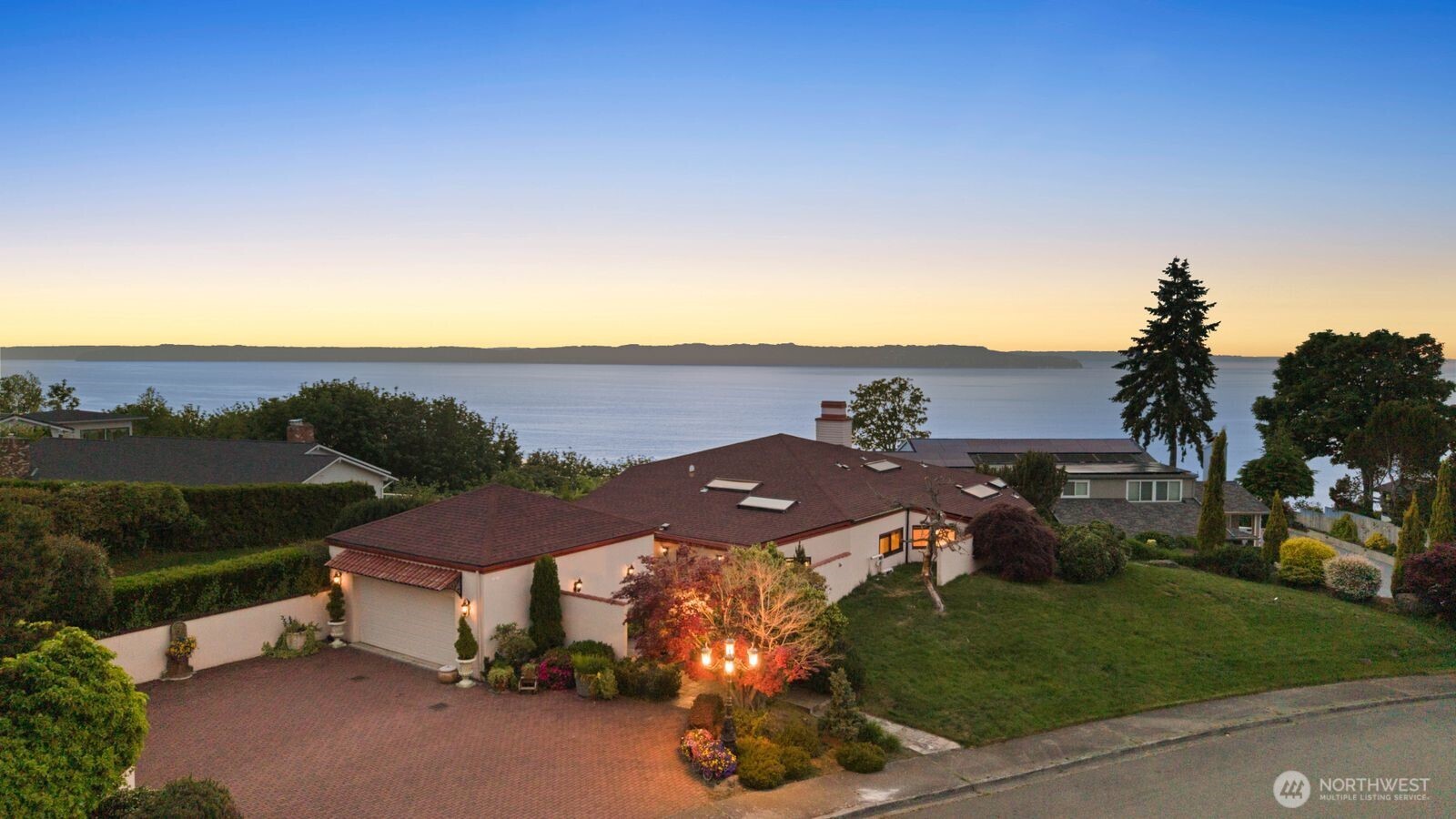 812 S Marine Hills Way Federal Way WA 98003