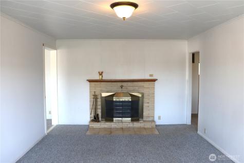 10 W Dewberry Avenue Omak WA 98841