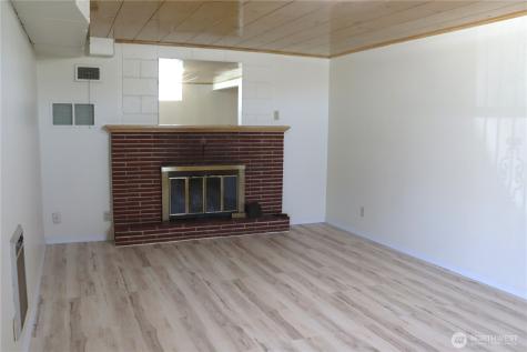 10 W Dewberry Avenue Omak WA 98841