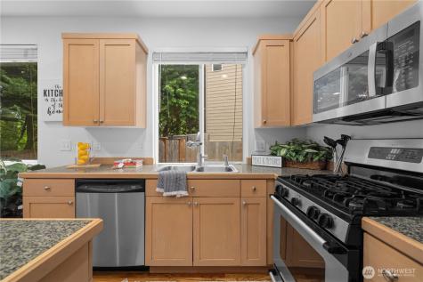 22526 SE 12th Place Sammamish WA 98075
