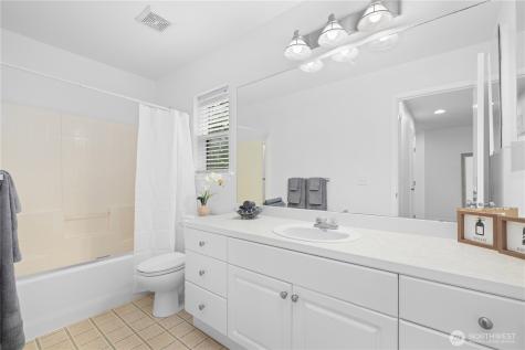 22526 SE 12th Place Sammamish WA 98075