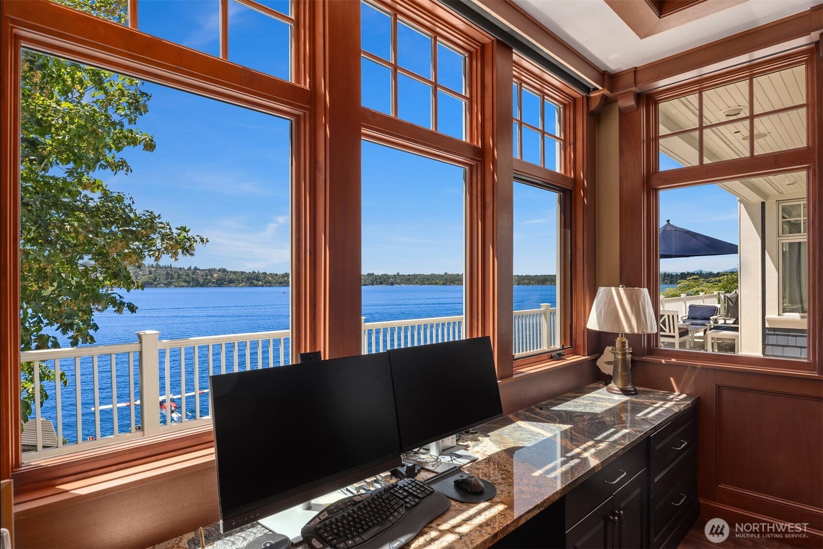 8233 W Mercer Way Mercer Island WA 98040