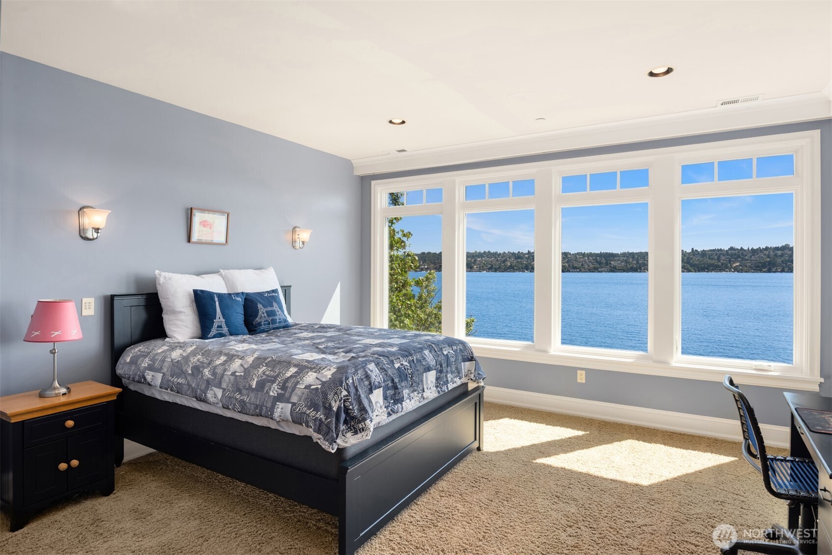 8233 W Mercer Way Mercer Island WA 98040