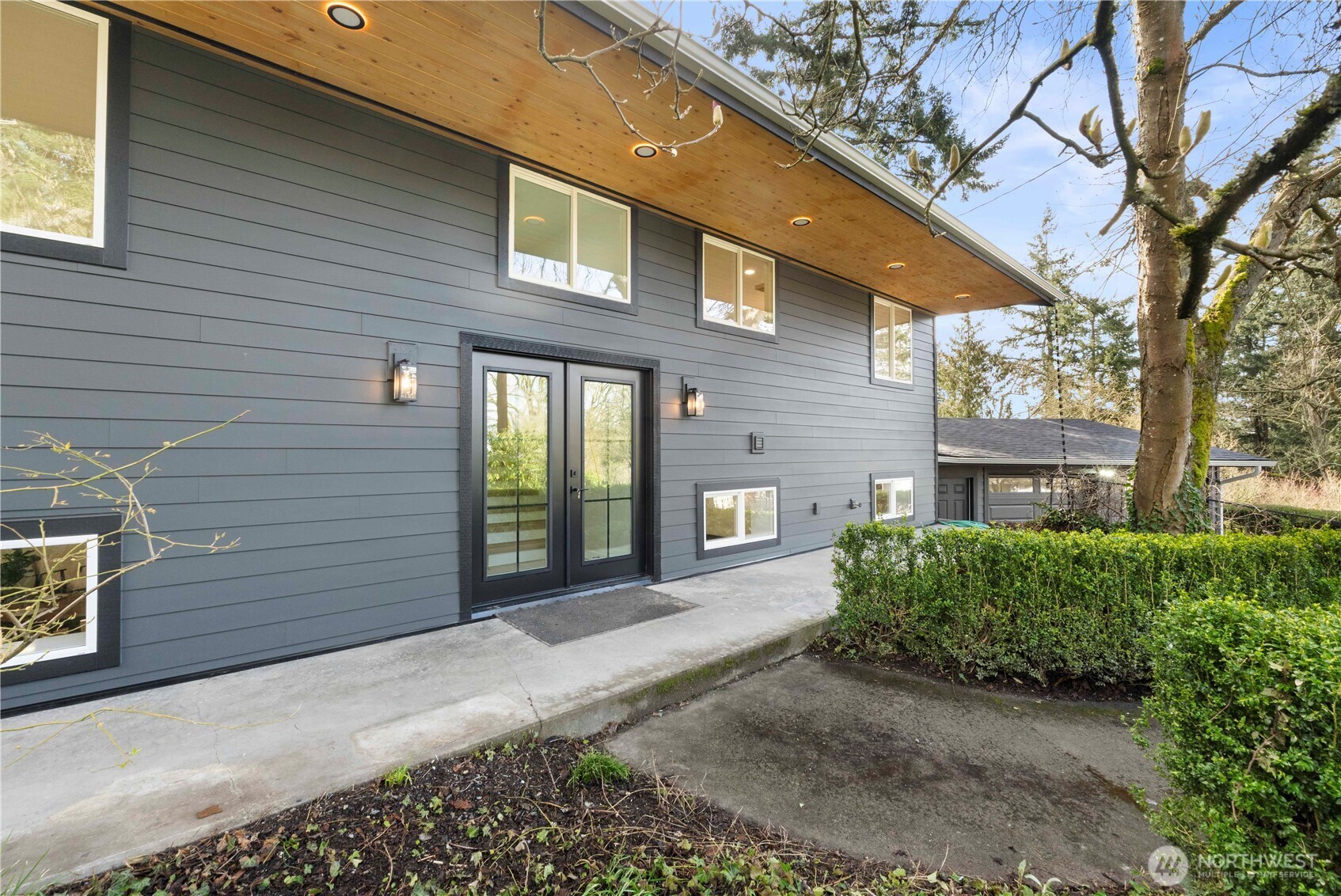 13022 15th Avenue SW Burien WA 98146