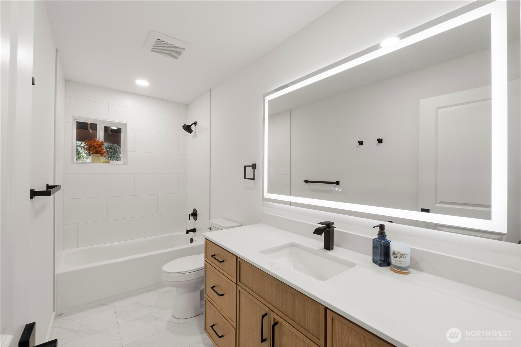 13022 15th Avenue SW Burien WA 98146