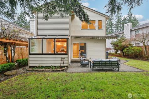 24320 SE 42nd Street Sammamish WA 98029