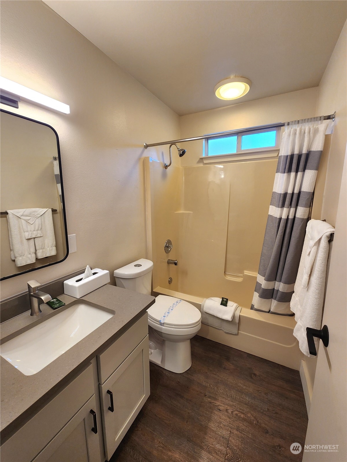 1 Lodge 629-h Manson WA 98831