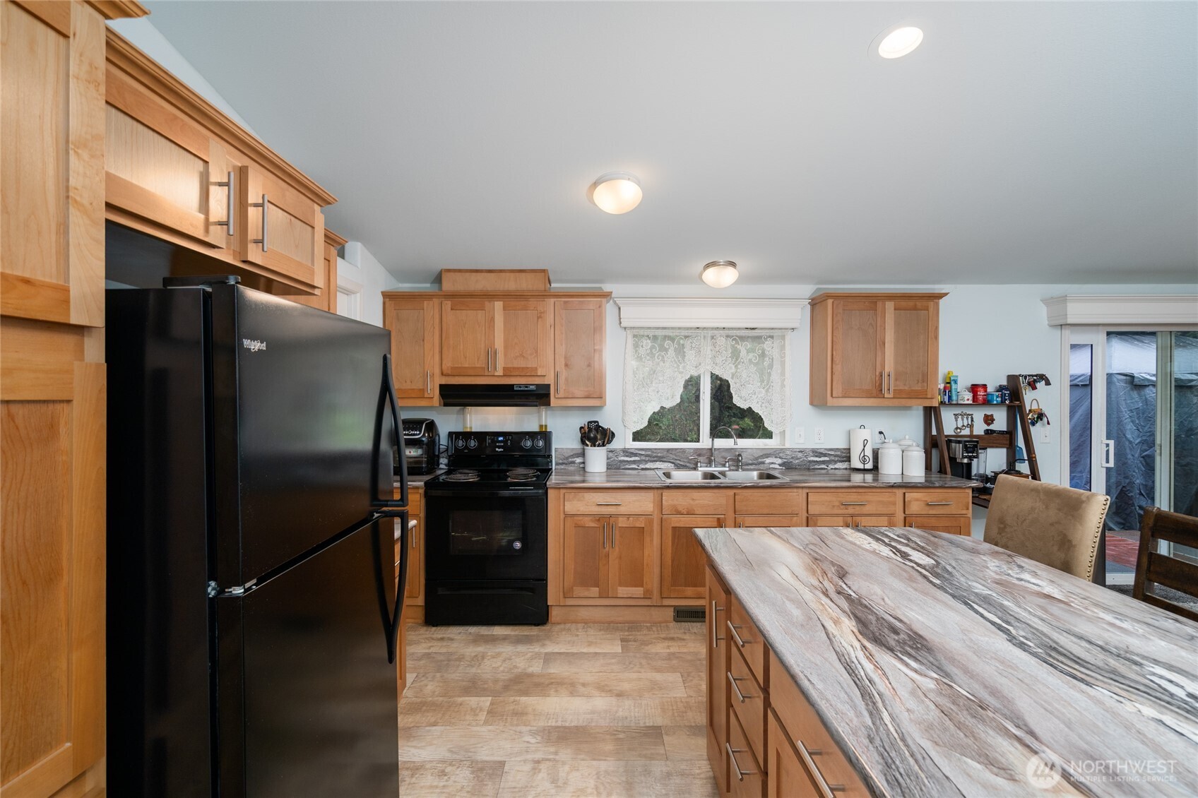 9054 W Pressentin Drive Concrete WA 98237