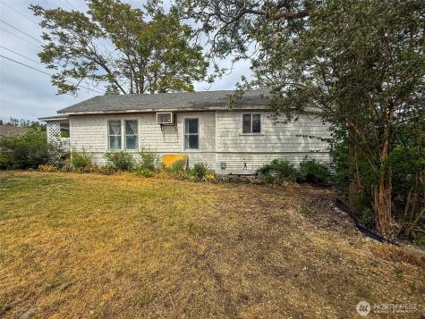741 5th Avenue S Okanogan WA 98840