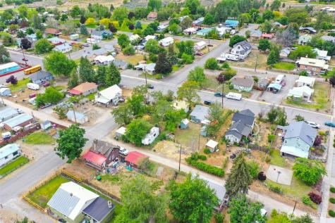 741 5th Avenue S Okanogan WA 98840