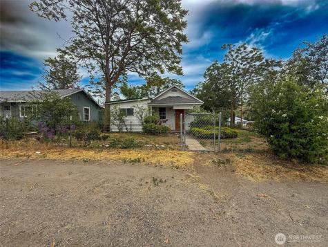 741 5th Avenue S Okanogan WA 98840