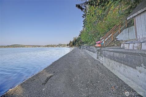 162 N Loon Asea Lane Camano Island WA 98282
