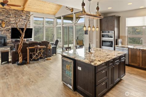 6083 Secret Canyon Road Ellensburg WA 98926
