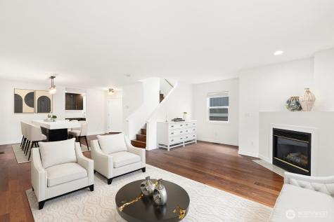 2428 NE 13th Street Renton WA 98056